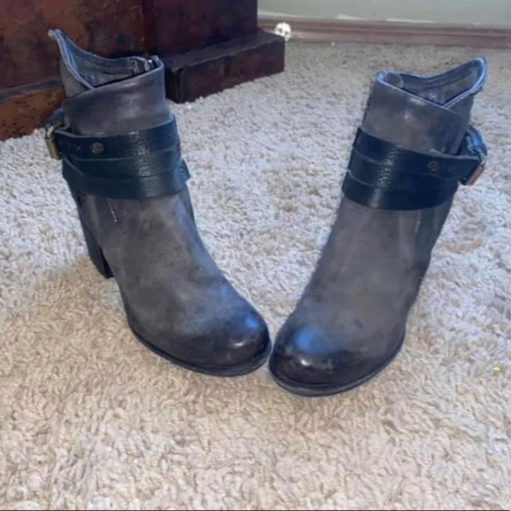 AS98 boots